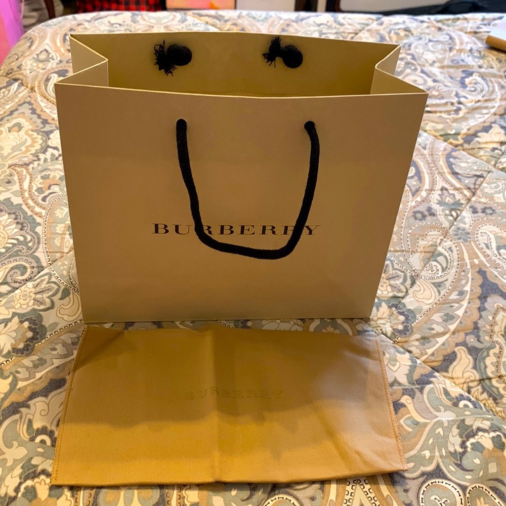Burberry wallet dust bag and shopping bag